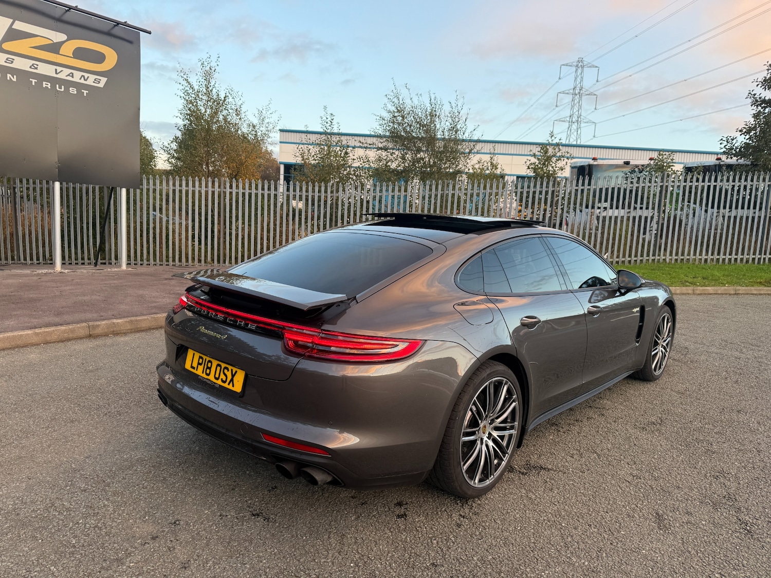Used Porsche Panamera 2018 for sale - 76404986: Photo 3