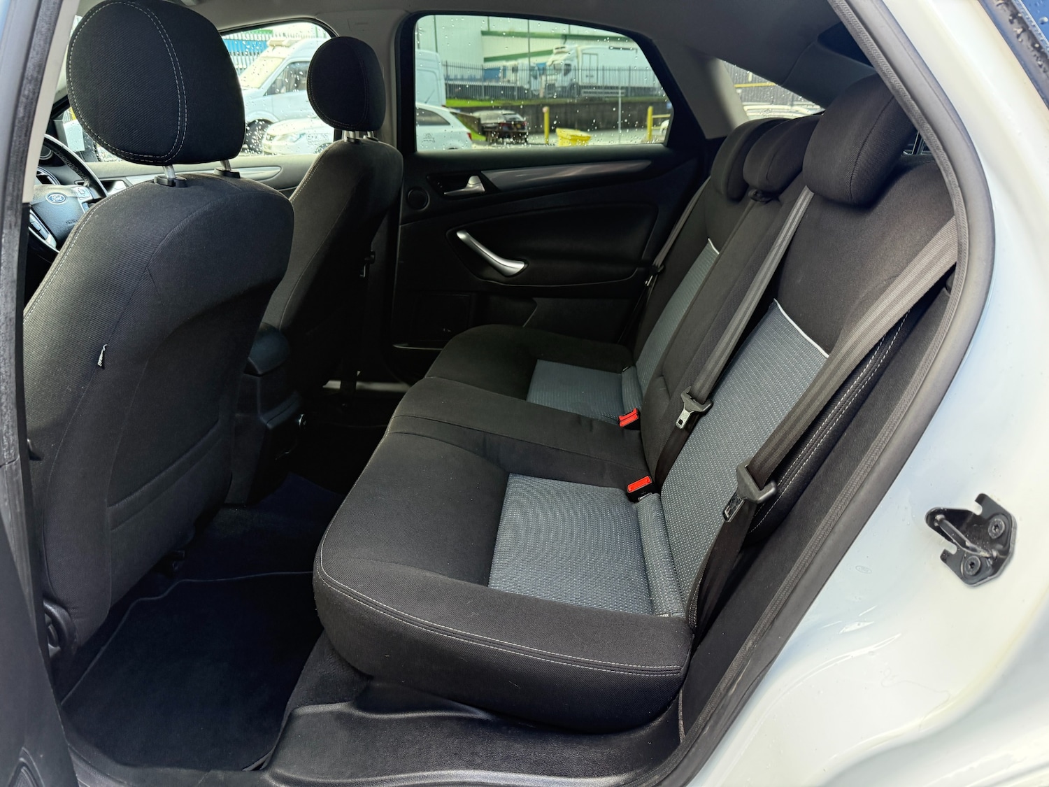 Used Ford Mondeo 2012 for sale - 76341451: Photo 10