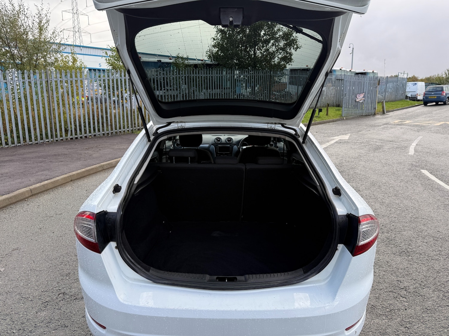 Used Ford Mondeo 2012 for sale - 76341451: Photo 11