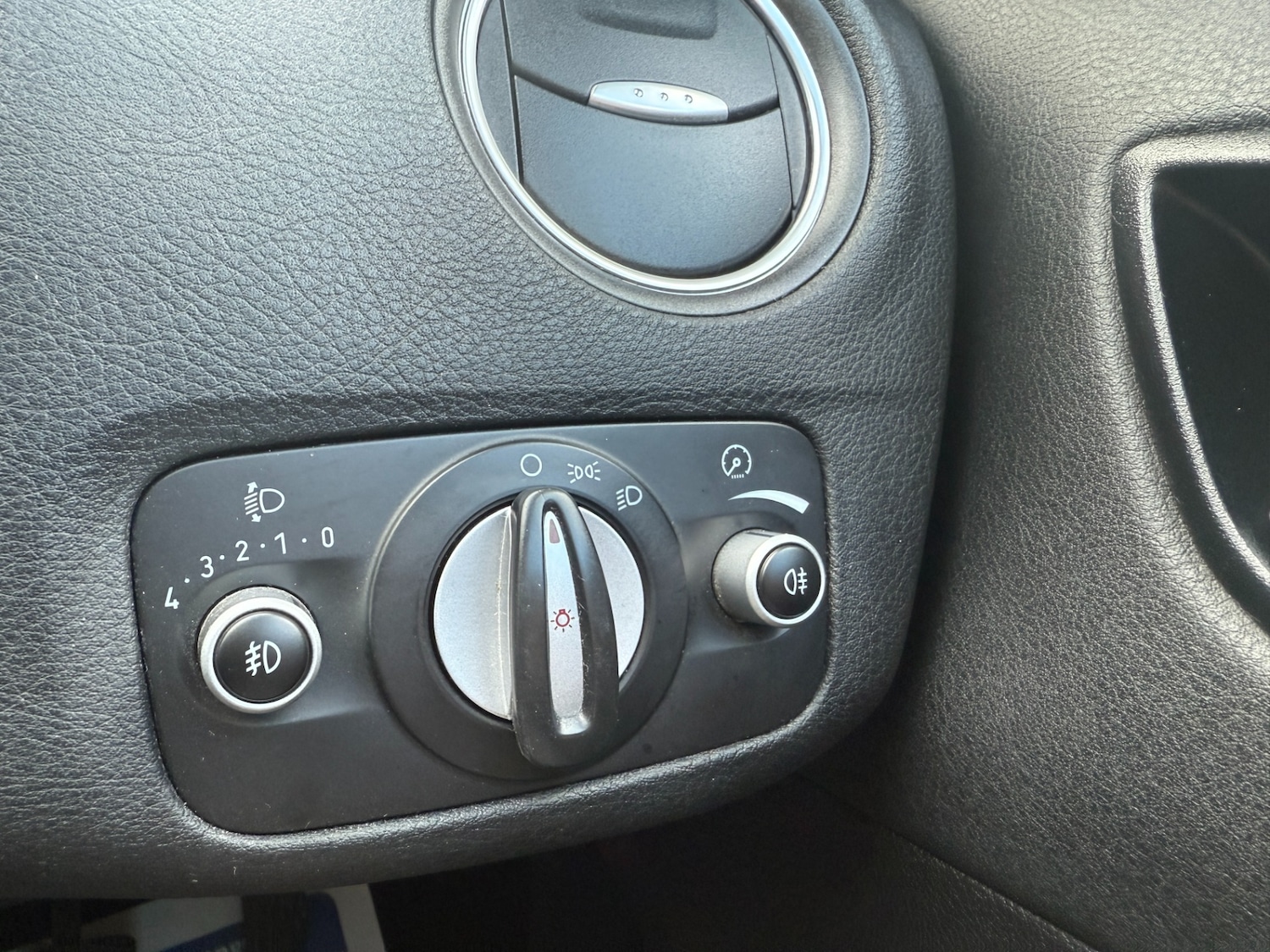 Used Ford Mondeo 2012 for sale - 76341451: Photo 24