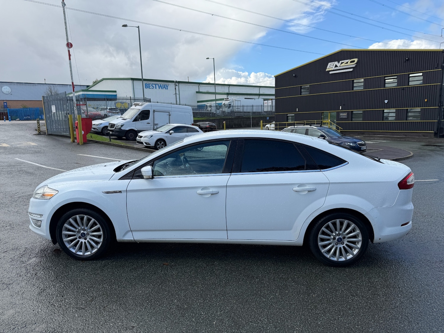 Used Ford Mondeo 2012 for sale - 76341451: Photo 6
