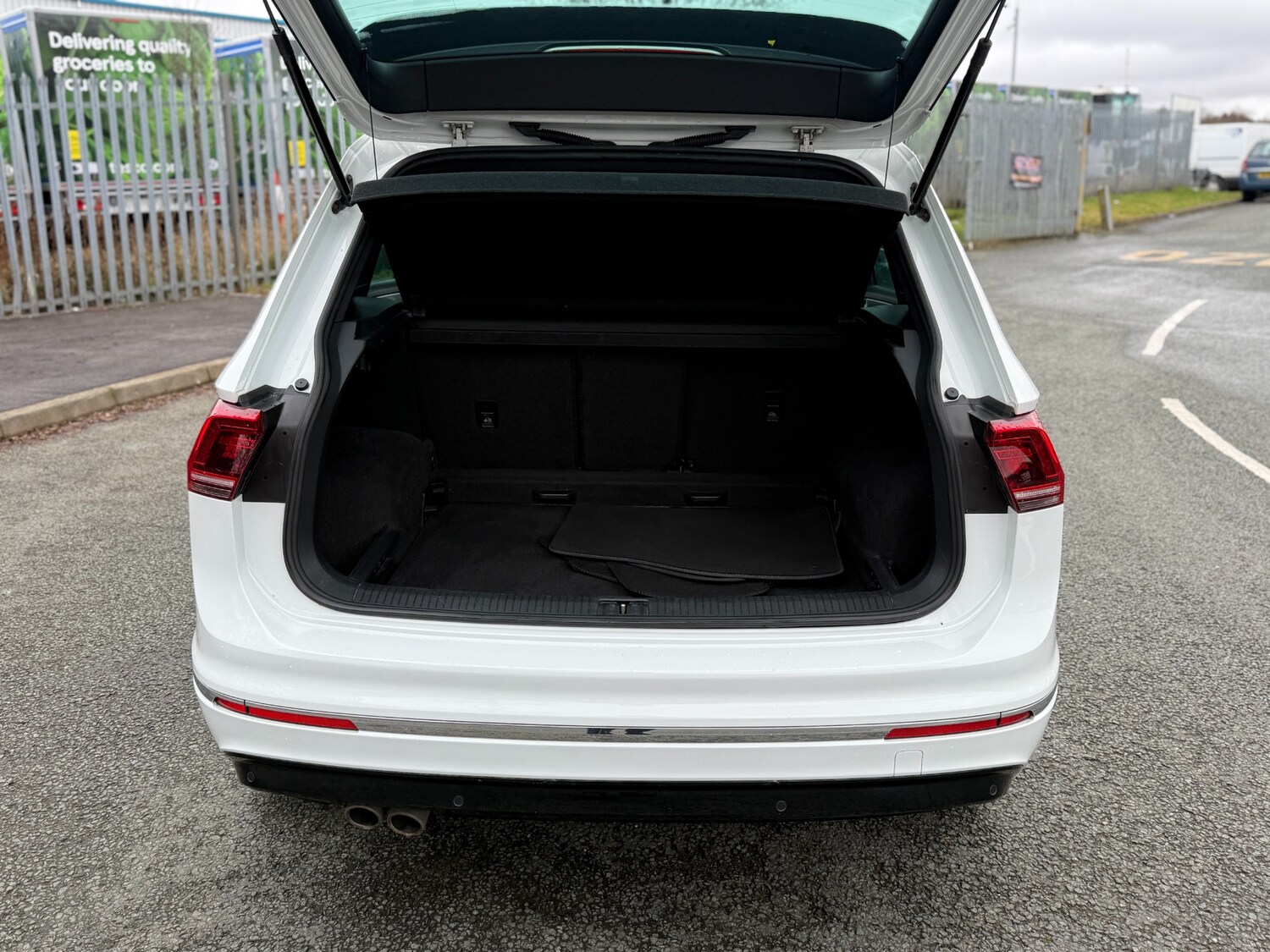 Used Volkswagen Tiguan 2016 for sale - 77529824: Photo 15