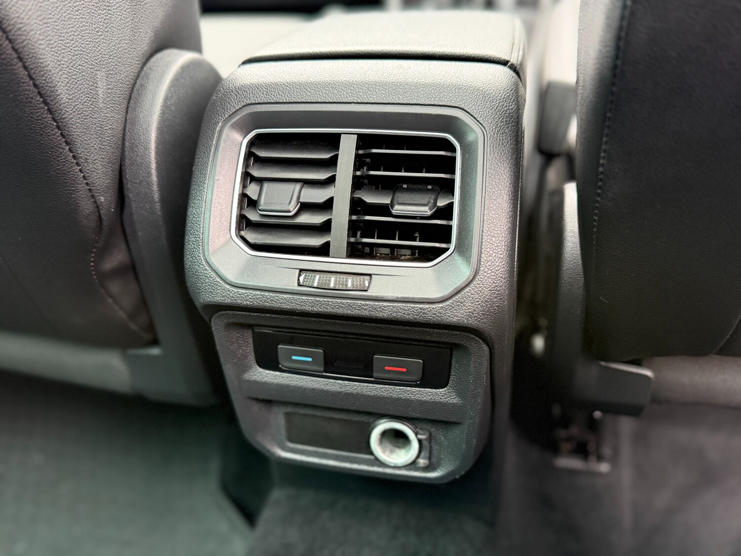 Used Volkswagen Tiguan 2016 for sale - 77529824: Photo 19