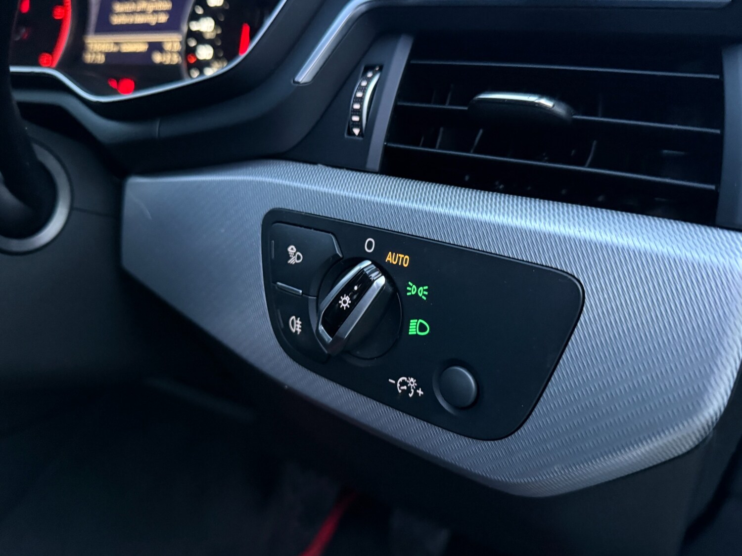 Used Audi A4 2017 for sale - 77568555: Photo 24