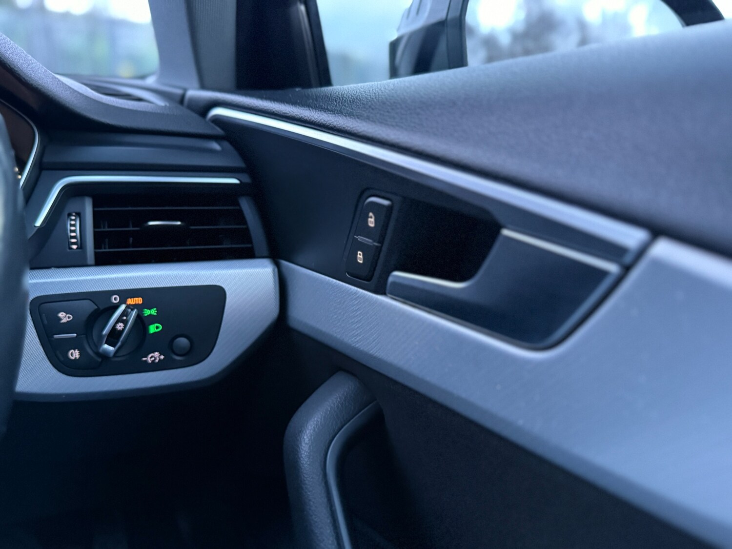 Used Audi A4 2017 for sale - 77568555: Photo 35