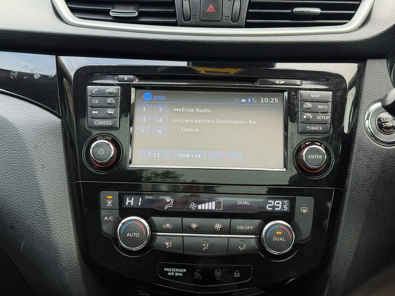 Used Nissan Qashqai 2016 for sale - 76322133: Photo 17