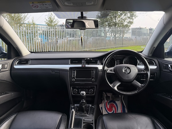 Used Skoda Superb 2015 for sale - 76252416: Photo 12
