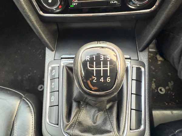 Used Skoda Superb 2015 for sale - 76252416: Photo 19