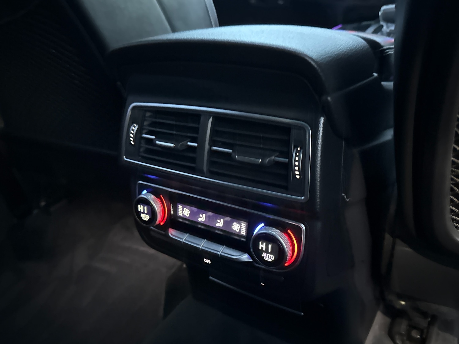 Used Audi Q7 2015 for sale - 77350436: Photo 26