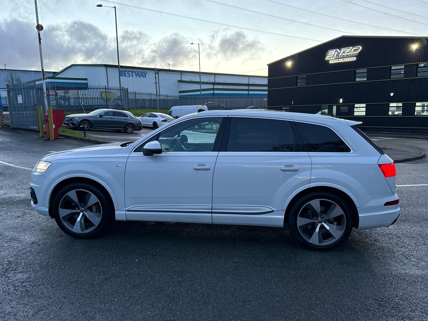 Used Audi Q7 2015 for sale - 77350436: Photo 6
