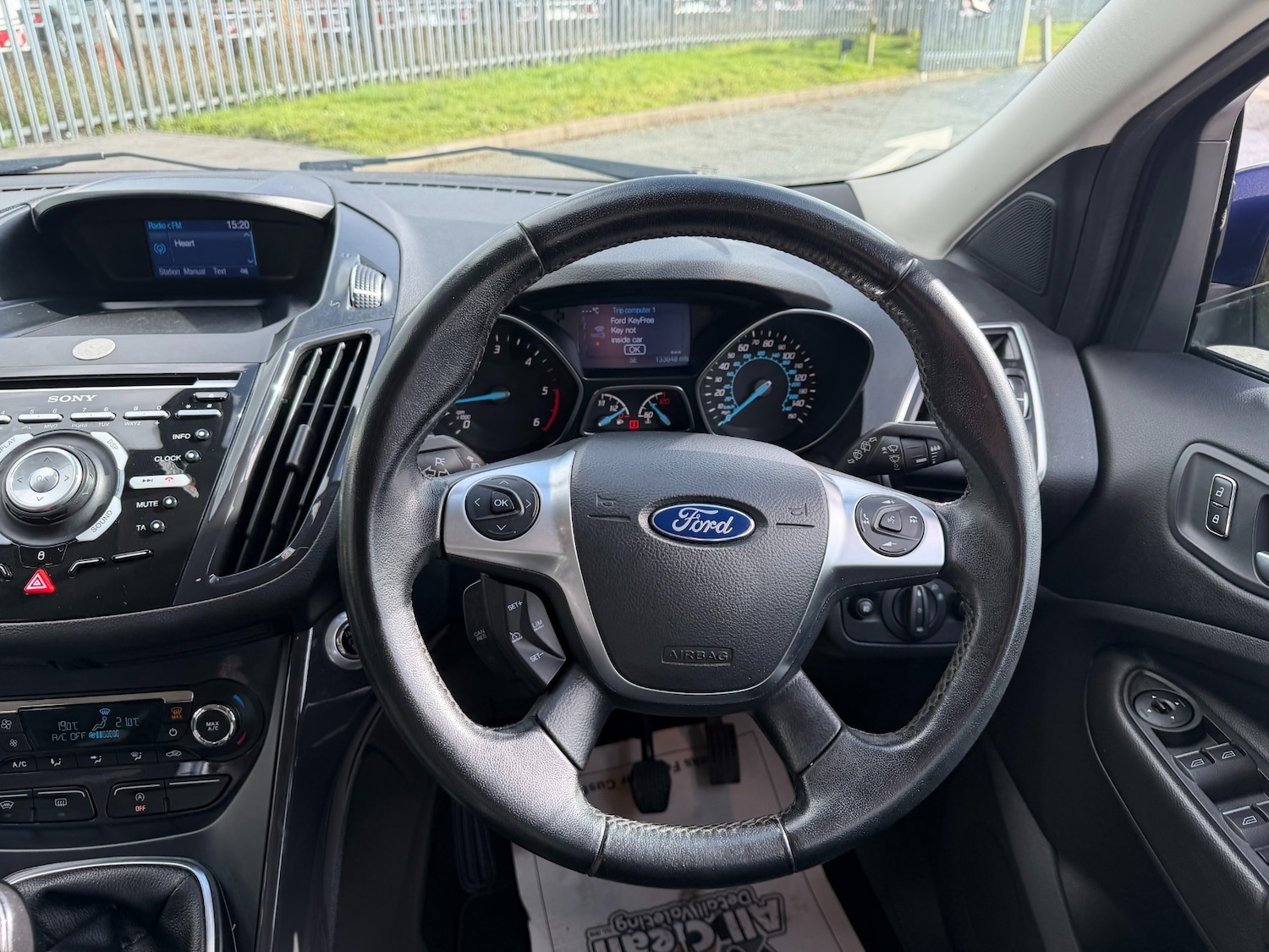 Used Ford Kuga 2015 for sale - 78054314: Photo 14