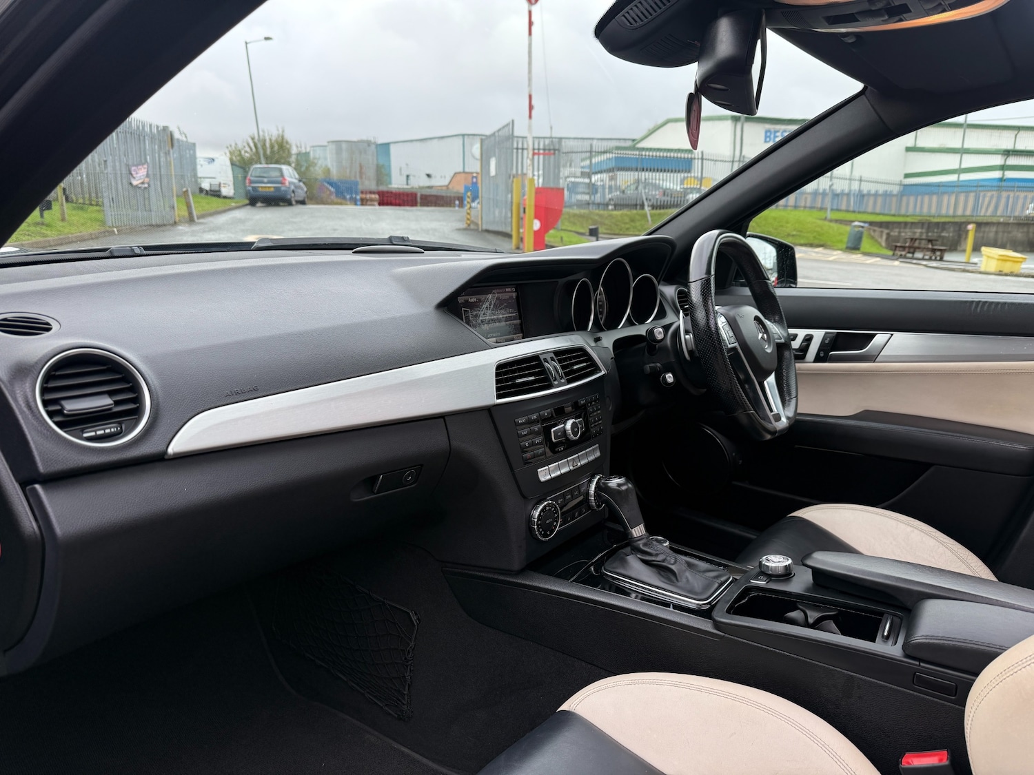 Used Mercedes-Benz C Class 2013 for sale - 76383199: Photo 13