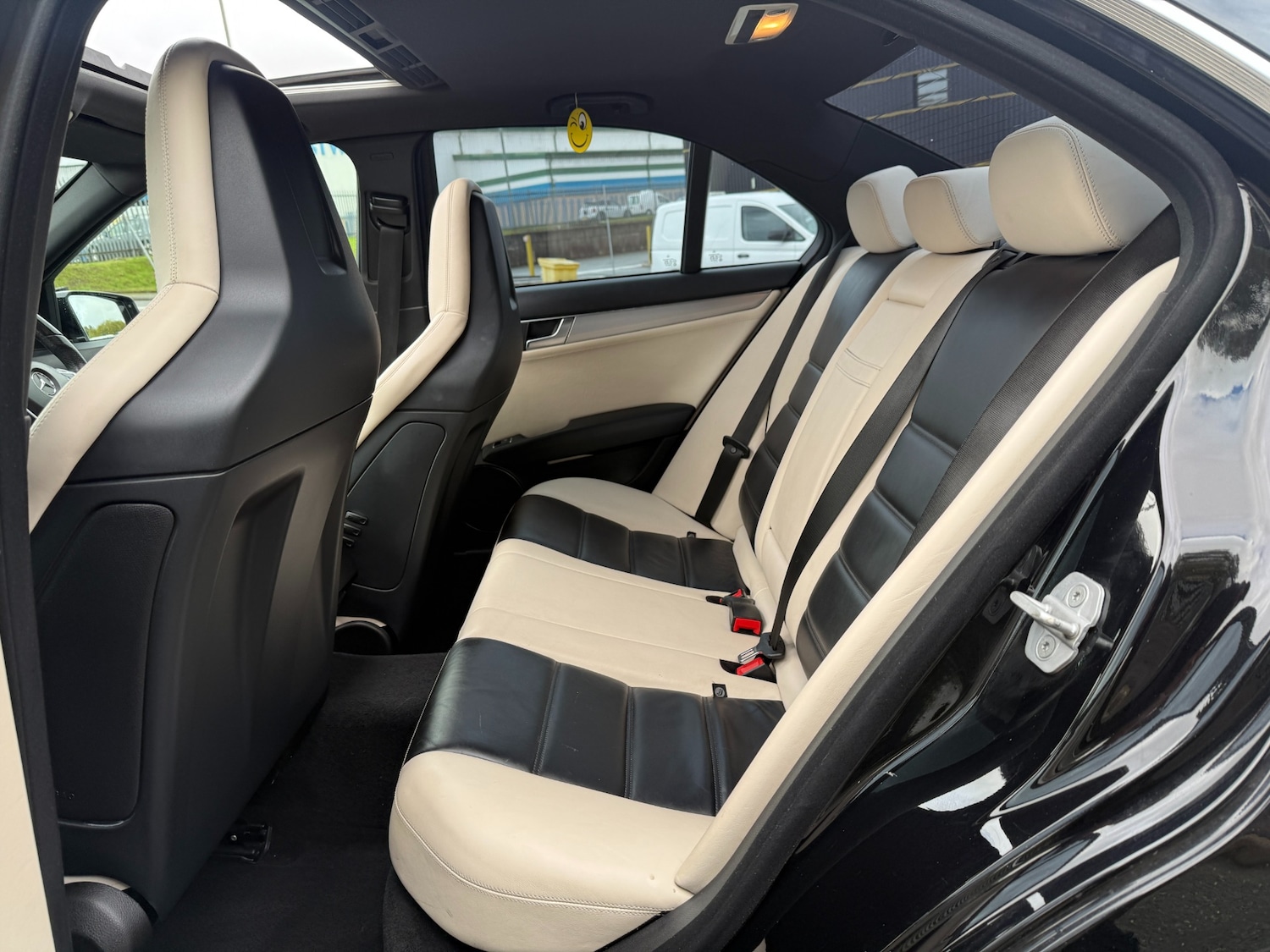 Used Mercedes-Benz C Class 2013 for sale - 76383199: Photo 14