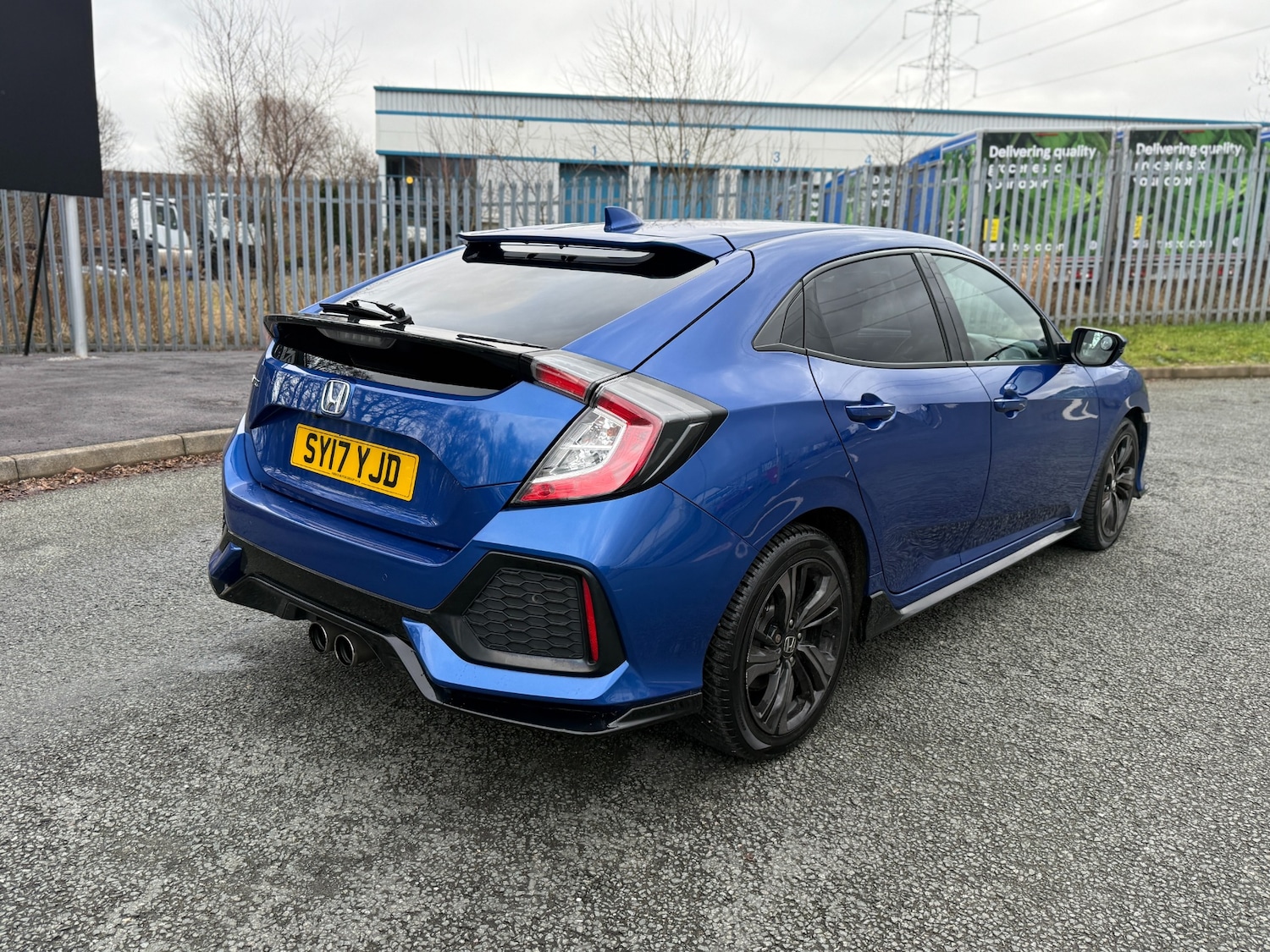 Used Honda Civic 2017 for sale - 77529762: Photo 3