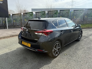 Used Toyota Auris 2017 for sale - 77675794: Photo