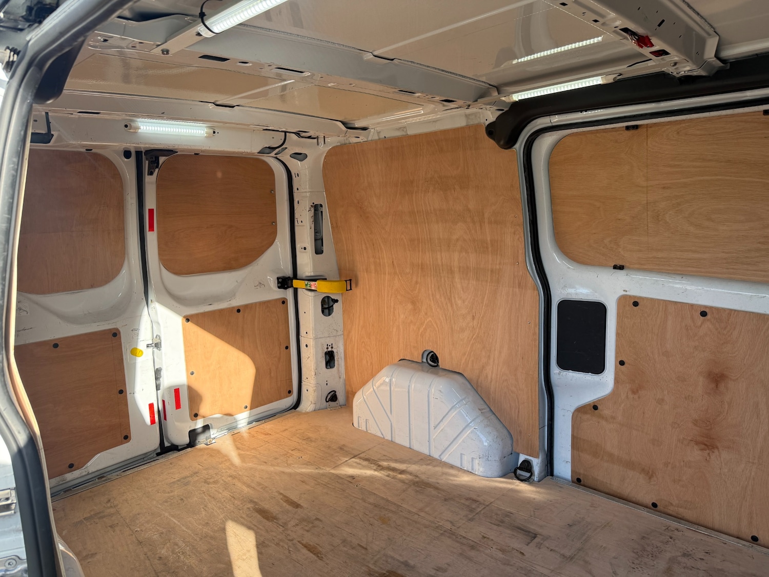 Used Ford Transit Custom 2017 for sale - 77088110: Photo 21