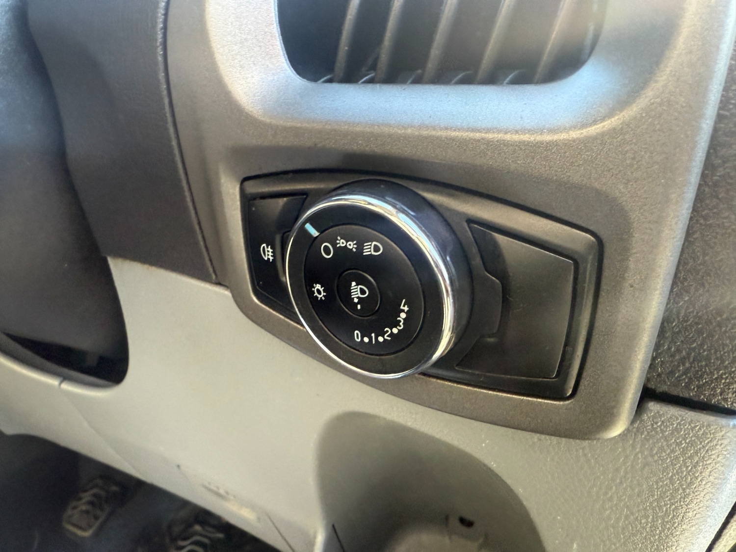 Used Ford Transit Custom 2017 for sale - 77088110: Photo 24