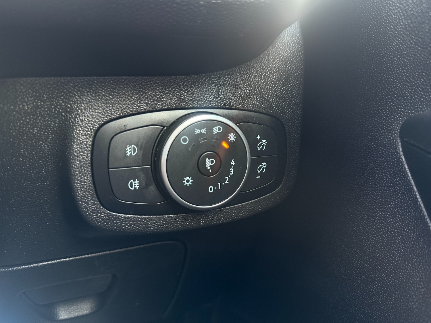 Used Ford Fiesta 2017 for sale - 78143714: Photo 65