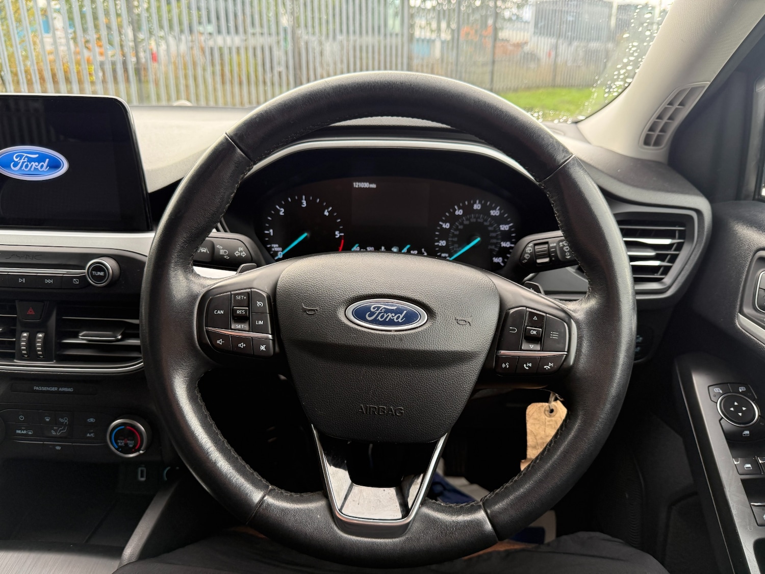 Used Ford Focus 2019 for sale - 76382623: Photo 21