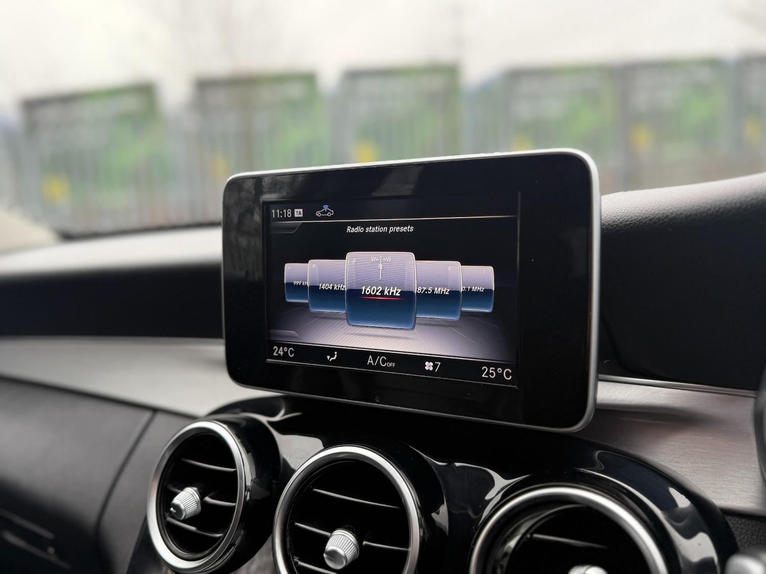 Used Mercedes-Benz C Class 2018 for sale - 77543817: Photo 30