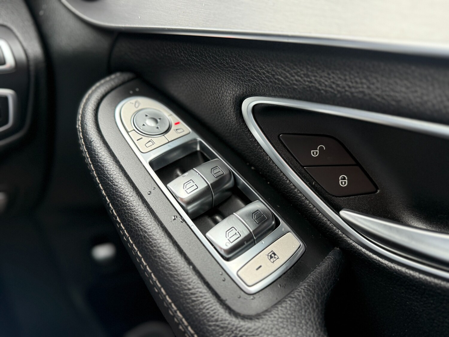 Used Mercedes-Benz C Class 2018 for sale - 77543817: Photo 34