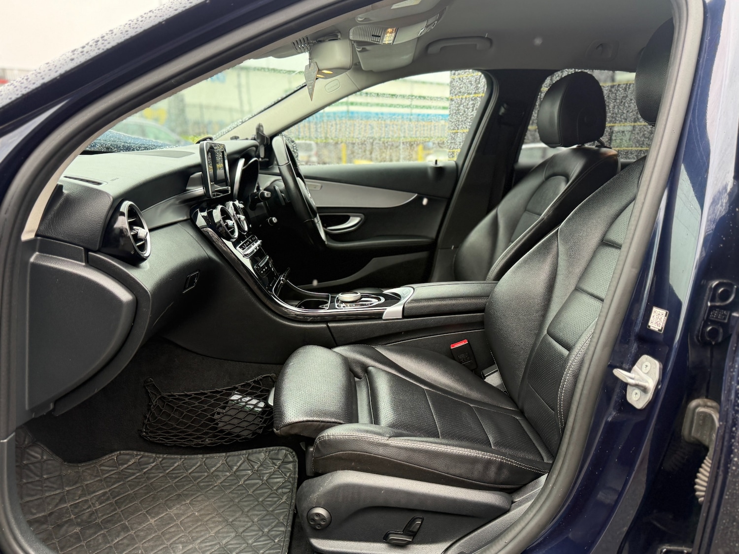 Used Mercedes-Benz C Class 2018 for sale - 77543817: Photo 8