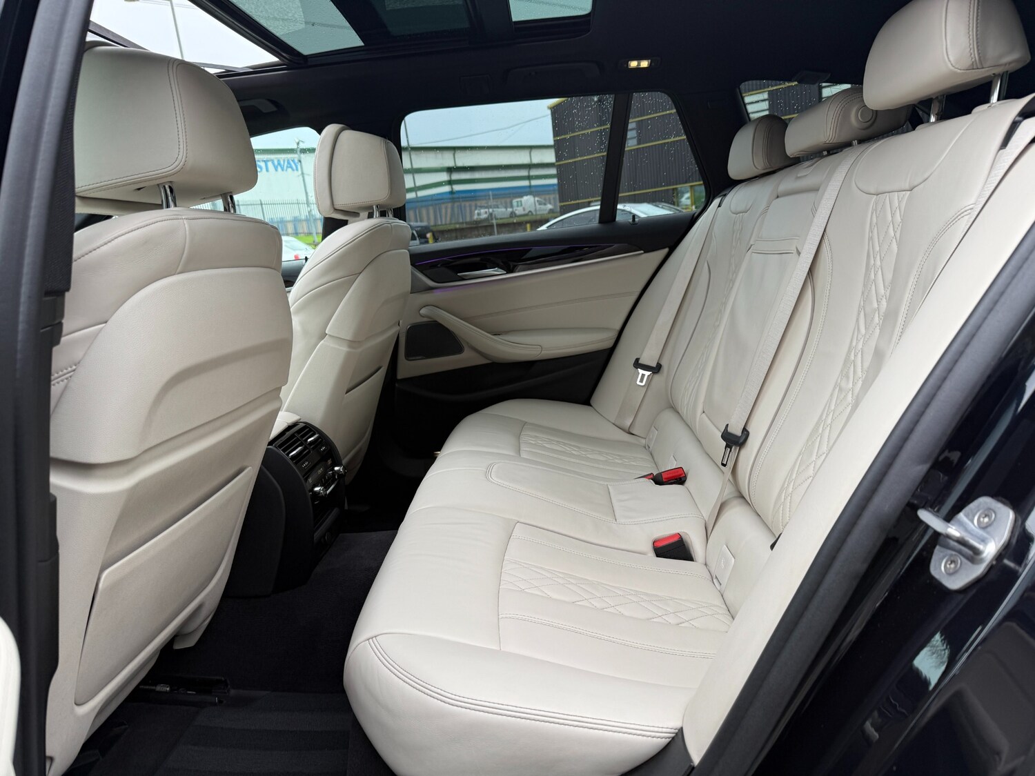 Used BMW 5 Series 2018 for sale - 76178130: Photo 14