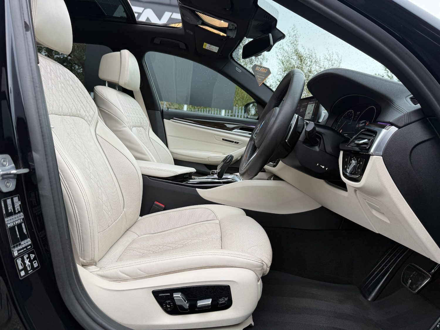 Used BMW 5 Series 2018 for sale - 76178130: Photo 29