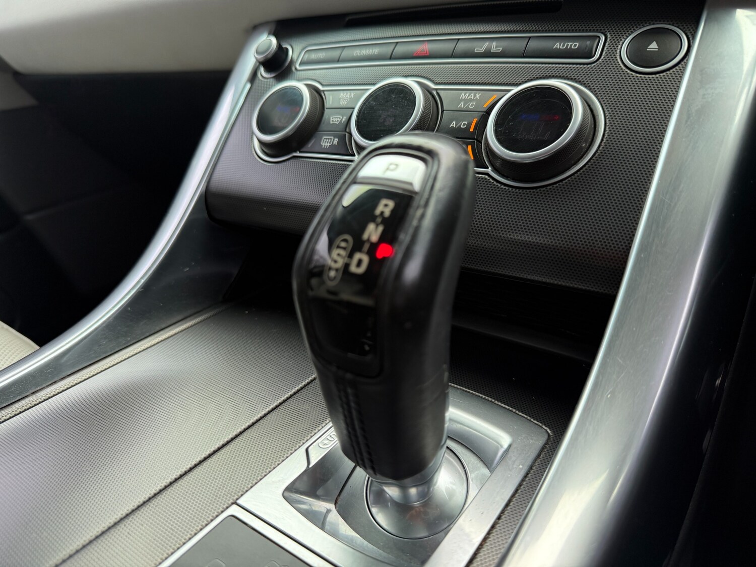 Used Land Rover Range Rover Sport 2015 for sale - 78177100: Photo 34