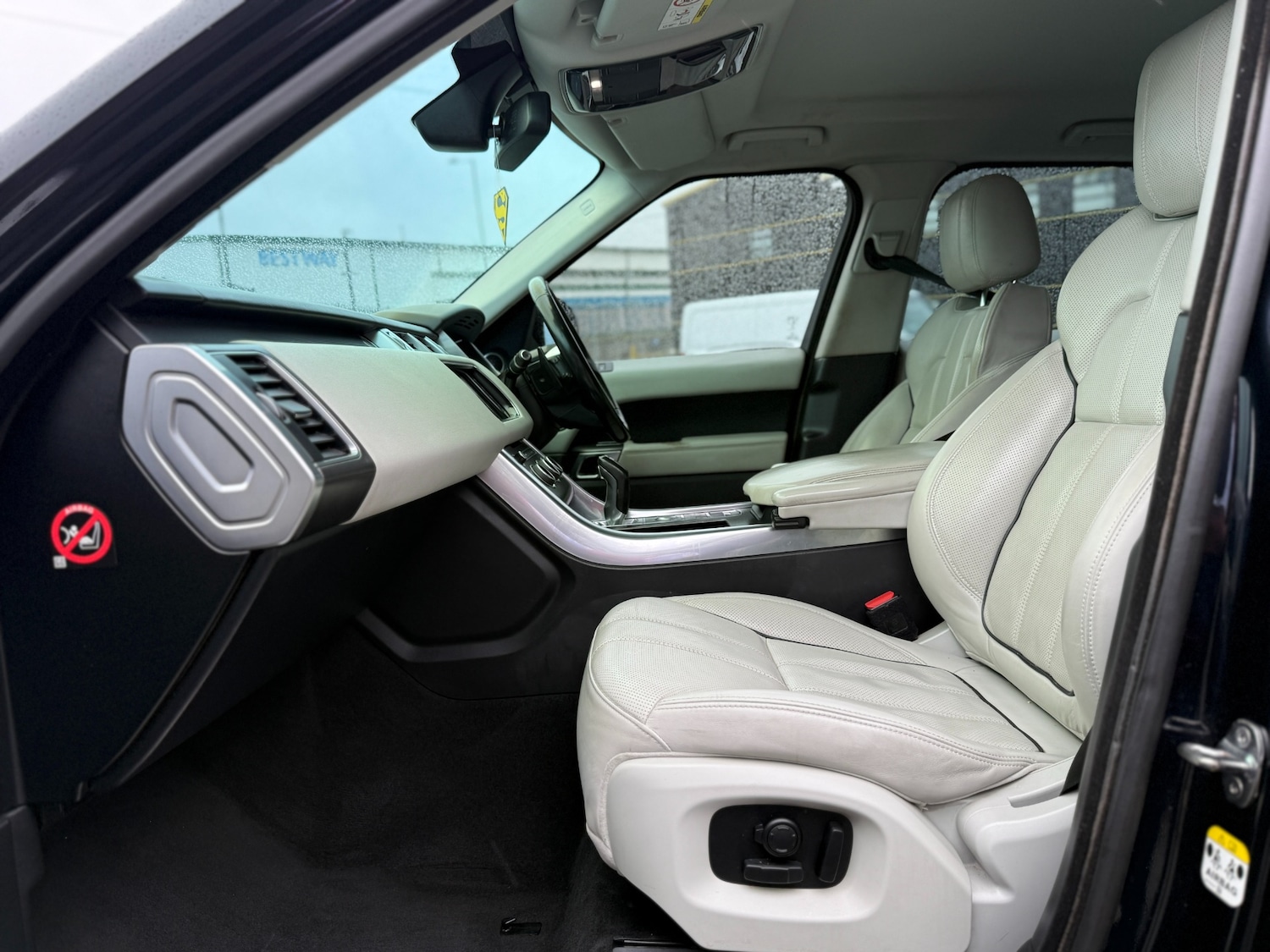 Used Land Rover Range Rover Sport 2015 for sale - 78177100: Photo 8