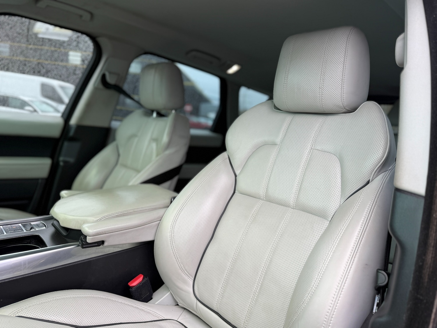 Used Land Rover Range Rover Sport 2015 for sale - 78177100: Photo 9