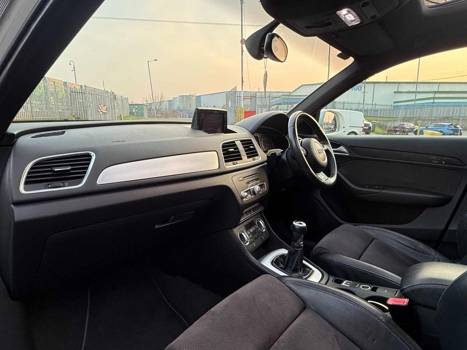 Used Audi Q3 2012 for sale - 77998431: Photo 11