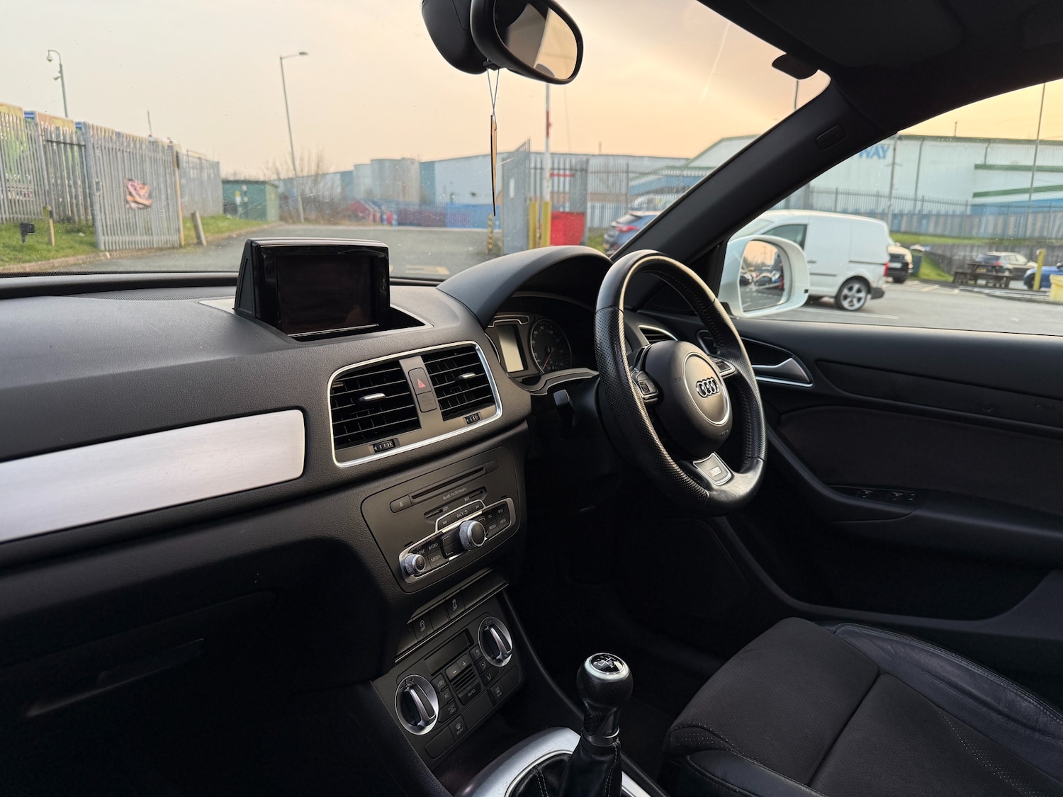 Used Audi Q3 2012 for sale - 77998431: Photo 12