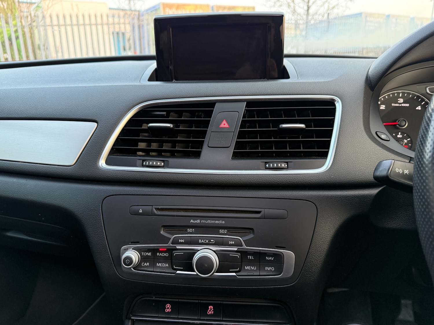 Used Audi Q3 2012 for sale - 77998431: Photo 27