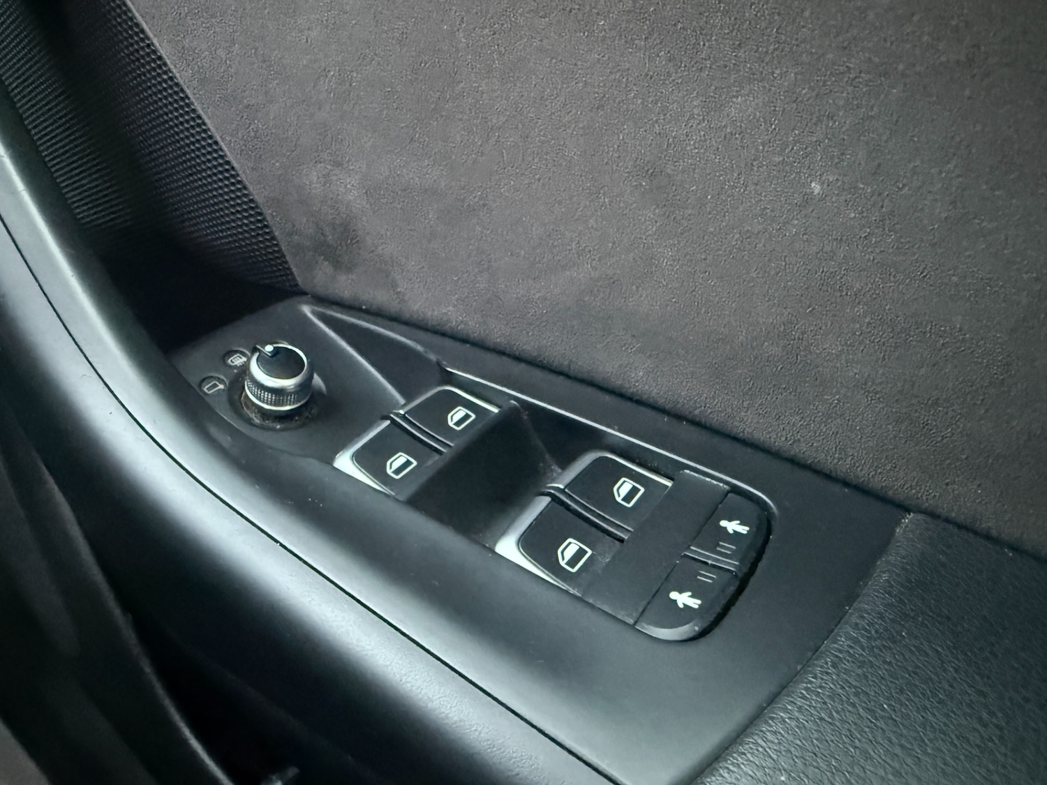 Used Audi Q3 2012 for sale - 77998431: Photo 32