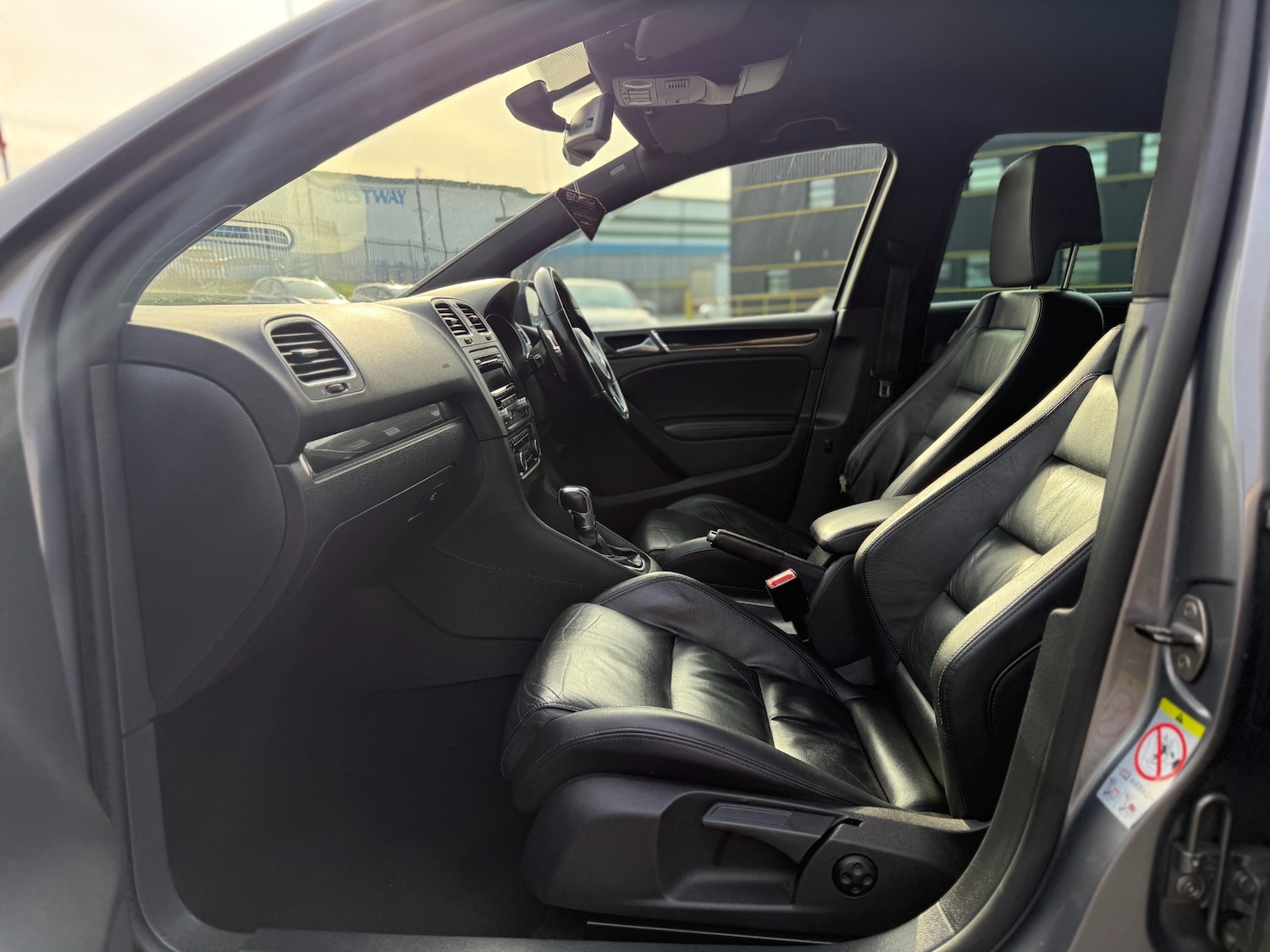 Used Volkswagen Golf 2012 for sale - 77950559: Photo 10