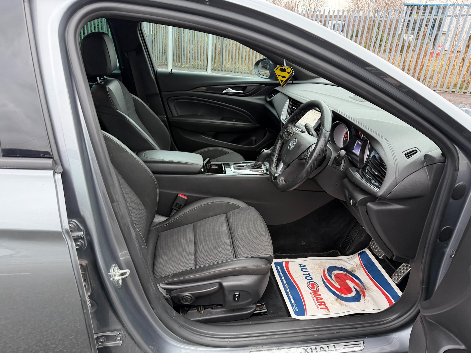 Used Vauxhall Insignia 2017 for sale - 77501560: Photo 18