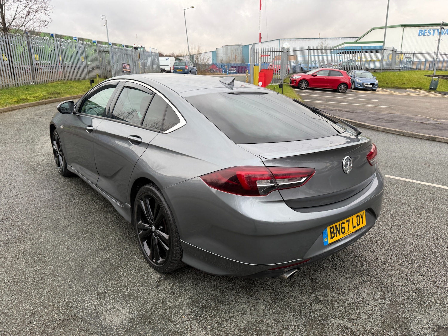 Used Vauxhall Insignia 2017 for sale - 77501560: Photo 5