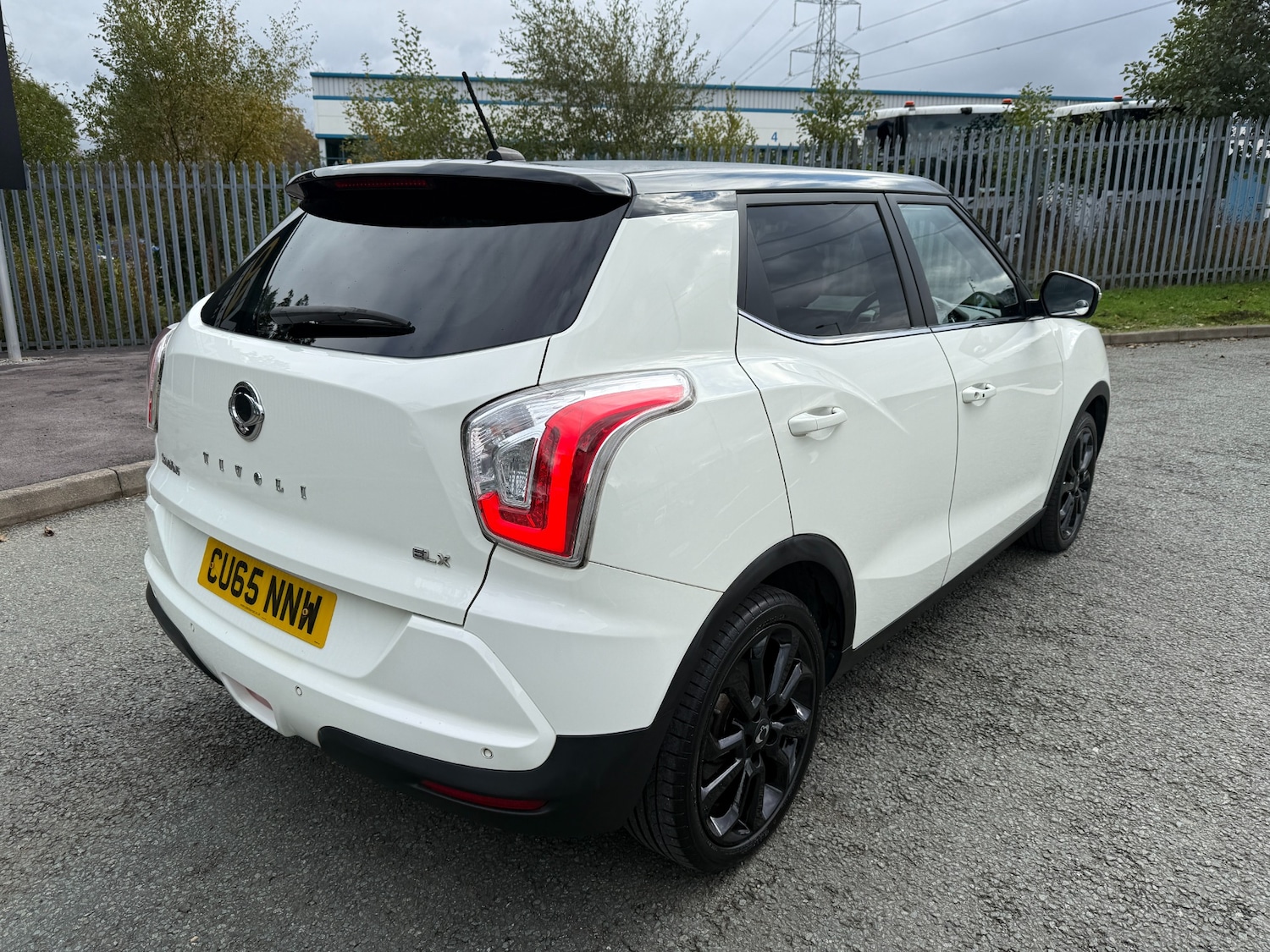Used Ssangyong Tivoli 2015 for sale - 76382677: Photo 3