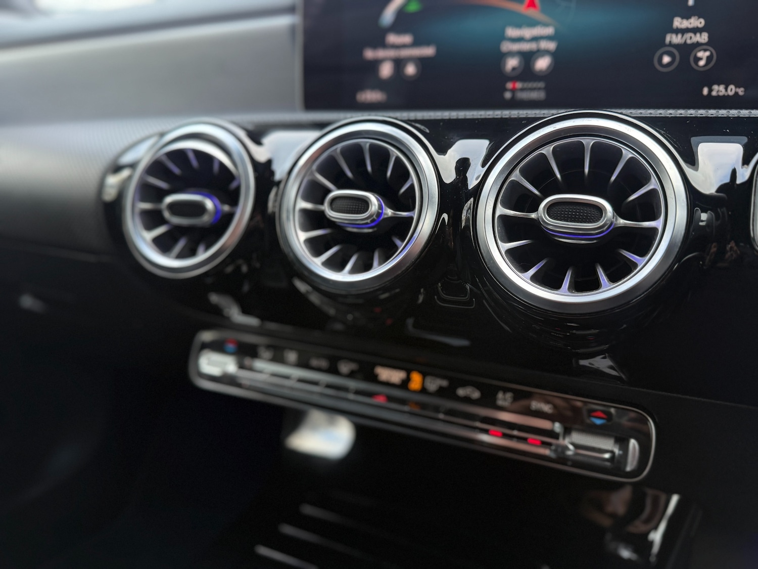 Used Mercedes-Benz CLA 2019 for sale - 77324521: Photo 37