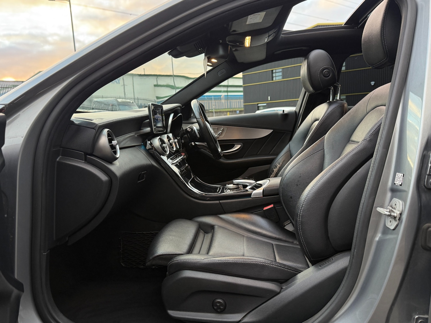 Used Mercedes-Benz C Class 2015 for sale - 76918728: Photo 16