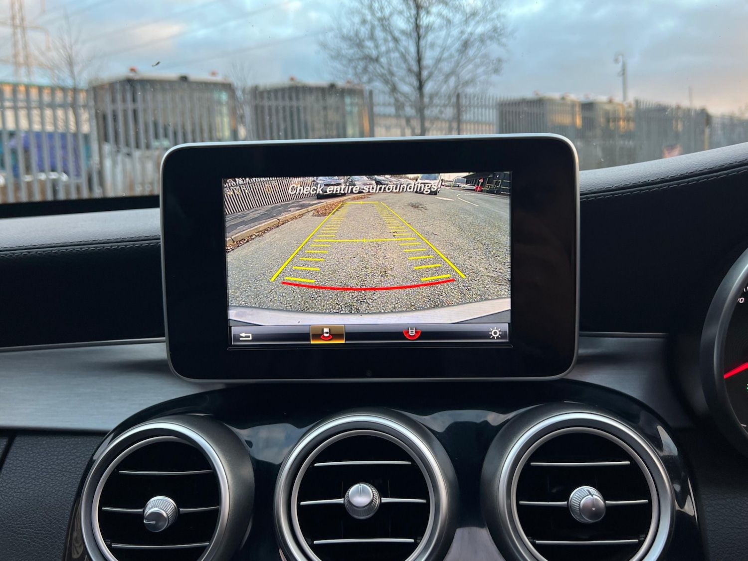 Used Mercedes-Benz C Class 2015 for sale - 76918728: Photo 19