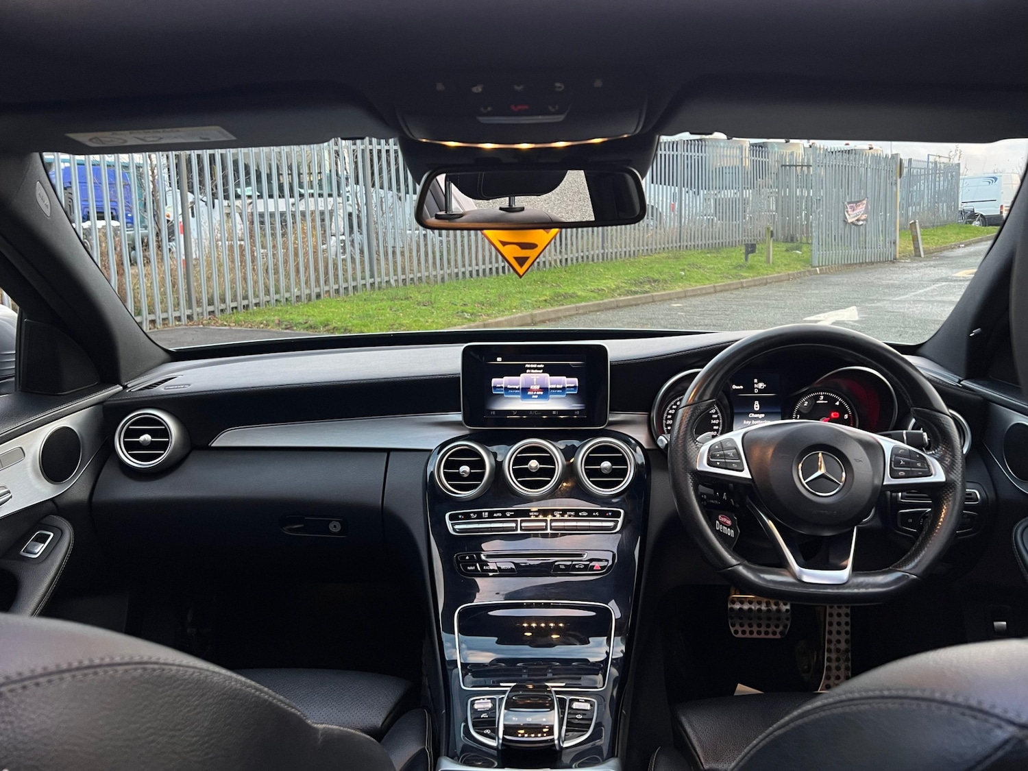 Used Mercedes-Benz C Class 2015 for sale - 76918728: Photo 28