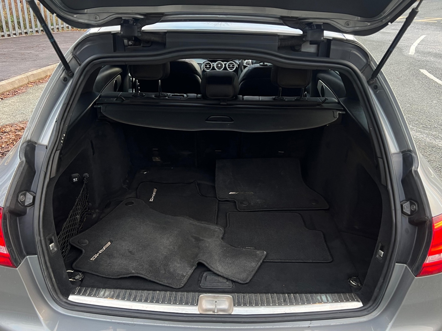 Used Mercedes-Benz C Class 2015 for sale - 76918728: Photo 33