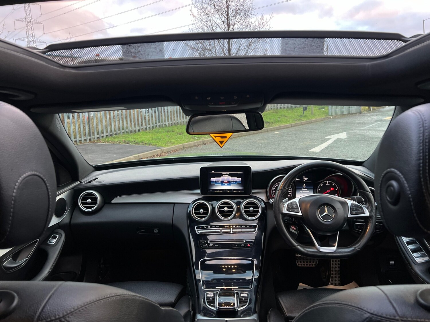 Used Mercedes-Benz C Class 2015 for sale - 76918728: Photo 36