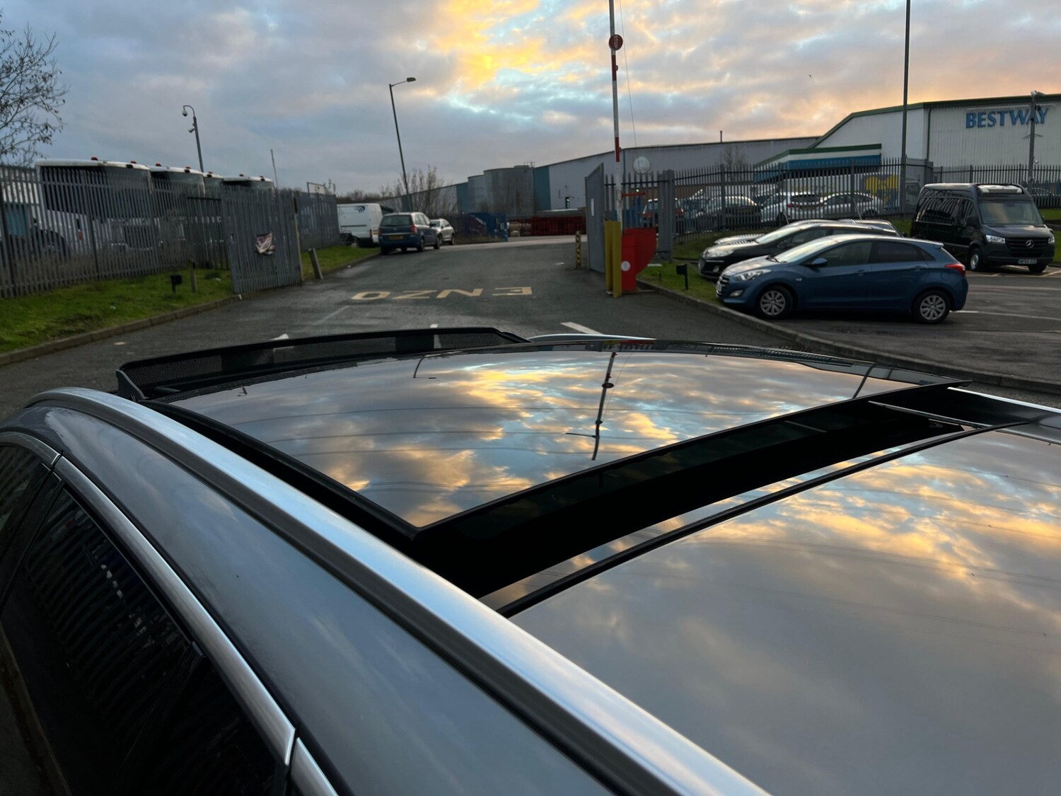 Used Mercedes-Benz C Class 2015 for sale - 76918728: Photo 41