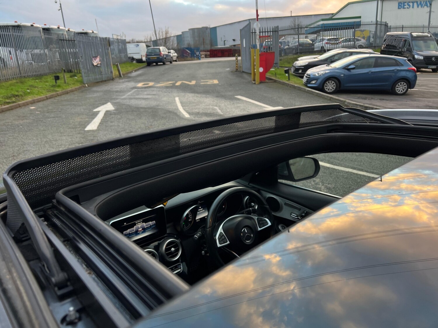 Used Mercedes-Benz C Class 2015 for sale - 76918728: Photo 44