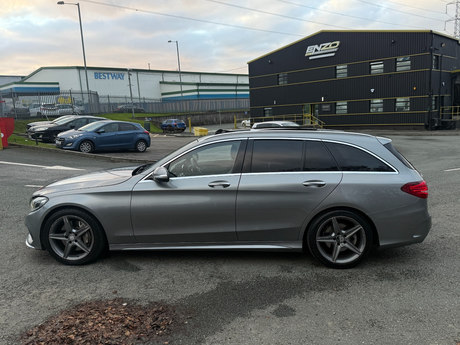 Used Mercedes-Benz C Class 2015 for sale - 76918728: Photo 7