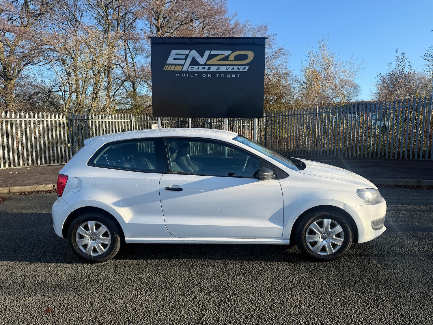 Used Volkswagen Polo 2012 for sale - 76757191: Photo 2