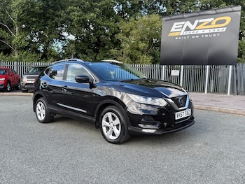 Used Nissan Qashqai 2017 for sale - 79477570: Photo